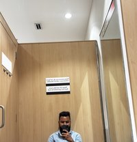 Orthour :Confident and professional - Male escort in Kolkata
