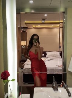 Elies PartyGirl GFE - escort in Hong Kong Photo 11 of 17
