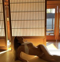 Elies PartyGirl GFE - escort in Hong Kong Photo 13 of 17