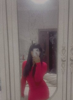 Elif top 18 - Transsexual escort in İstanbul Photo 4 of 5