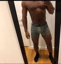 Elikem - Male escort in Dubai