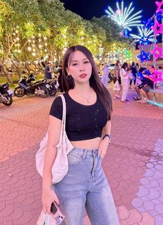 Elin 23 old - puta in Bangkok Photo 17 of 22