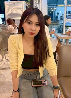 Elin 23 old - puta in Bangkok Photo 18 of 22
