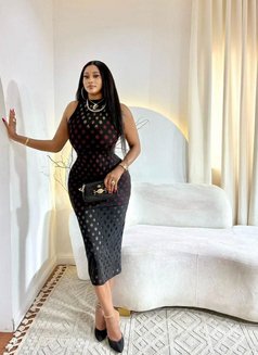 Elina - escort in Muscat Photo 1 of 4