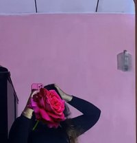 Elina (Genuine Escort for Foreigners) - escort in Colombo