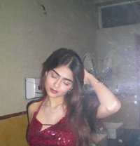 Elina - puta in Ahmedabad