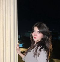 Elina - puta in Ludhiana