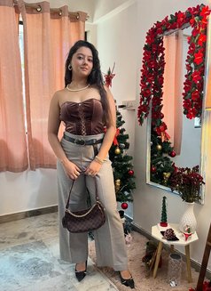 Elina - escort in Manali Photo 1 of 6