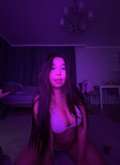 Elina - escort in Dubai Photo 7 of 9