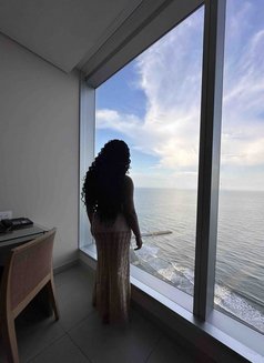 ELINDA YOUR COMPANION - escort in Abu Dhabi Photo 7 of 10