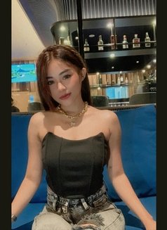 Eline - escort in Jakarta Photo 4 of 10