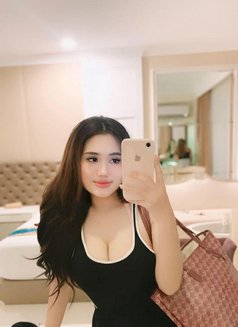 Eline - puta in Kuala Lumpur Photo 6 of 16