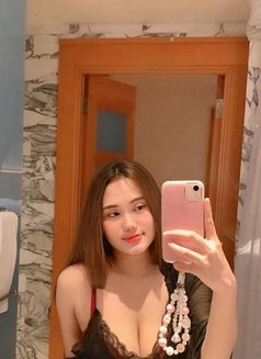 Eline - puta in Kuala Lumpur Photo 16 of 16