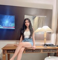 Eline - puta in Singapore