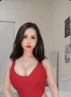 ELISA 69 full service - escort in Abu Dhabi Photo 12 of 13