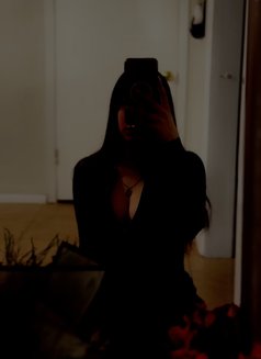 Elisa - puta in Berlin Photo 1 of 4