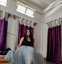 Elisa - escort in Shillong