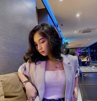 Sindi - escort in Surabaya