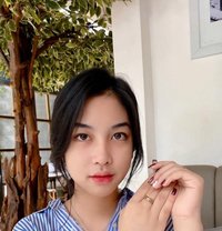 Sindi - escort in Surabaya