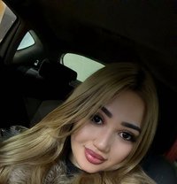 Elisa - puta in İstanbul