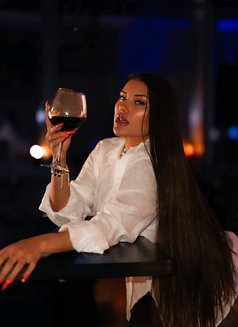 Elisaa - escort in Riyadh Photo 1 of 7