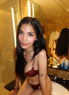 Captivating Elise - puta in Tokyo Photo 27 of 30