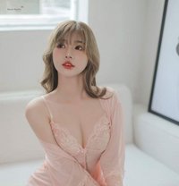 Elise - escort in Al Manama