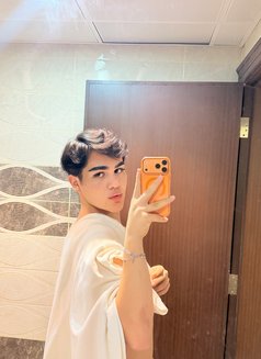 ELISS 🇬🇪 - Male escort in Riyadh Photo 14 of 14