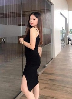 Elissa - puta in Makati City Photo 8 of 14