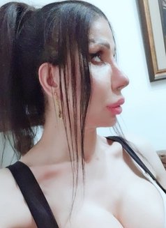 Elissa queen - Transsexual escort in Damascus Photo 2 of 12
