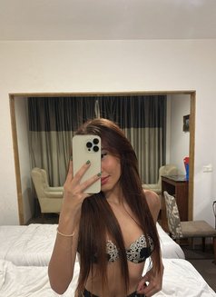 Elissa - puta in Beirut Photo 8 of 10