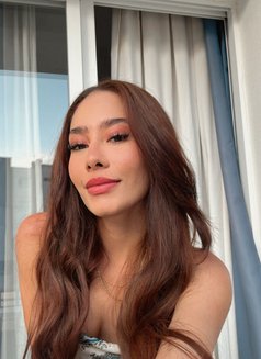 Elissa - puta in Beirut Photo 9 of 10