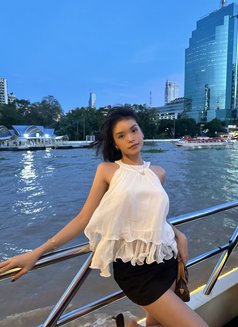 Elisse - puta in Bangkok Photo 6 of 14