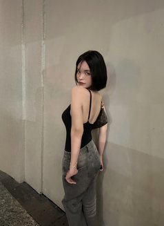 Elisse - escort in Makati City Photo 7 of 8