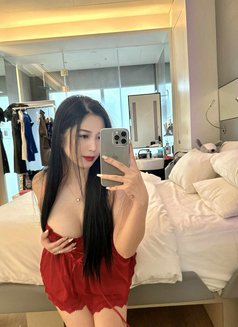 Elisse - escort in Taipei Photo 9 of 11