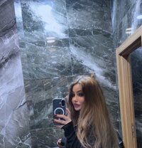 Elita Doci - escort in İstanbul Photo 6 of 7