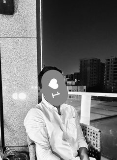 Elite Companion + Masseur - Acompañantes masculino in New Delhi Photo 2 of 10