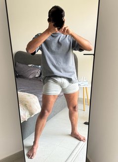 Elite Male Companion for Women - Acompañantes masculino in Dubai Photo 4 of 7