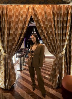 Elite Classy GFE - escort in Hong Kong Photo 12 of 14