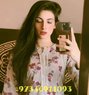 Elite Model Ayesha - puta in Doha Photo 1 of 4
