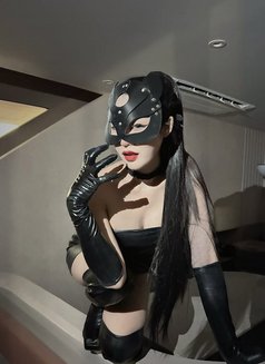 Eliz A - escort in Bali Photo 3 of 5