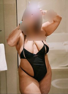 Eliza - escort in Bhavnagar Photo 4 of 12