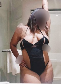 Eliza - escort in Bhavnagar Photo 10 of 12