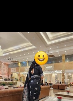 Eliza - escort in New Delhi Photo 7 of 8