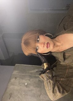 Eliza - Transsexual escort in Bangalore Photo 8 of 13