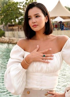 Eliza - escort in Dubai Photo 1 of 9