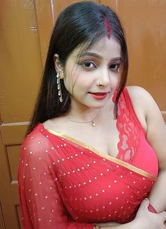 Eliza Roy - escort in Bangalore Photo 6 of 6