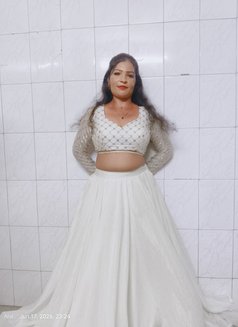 Eliza Roy - escort in Indore Photo 3 of 3