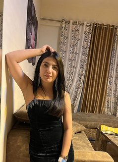 Cam&meet hotel cash payment - adult performer in Indore Photo 10 of 11