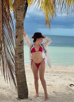 Eliza - puta in Dubai Photo 8 of 8